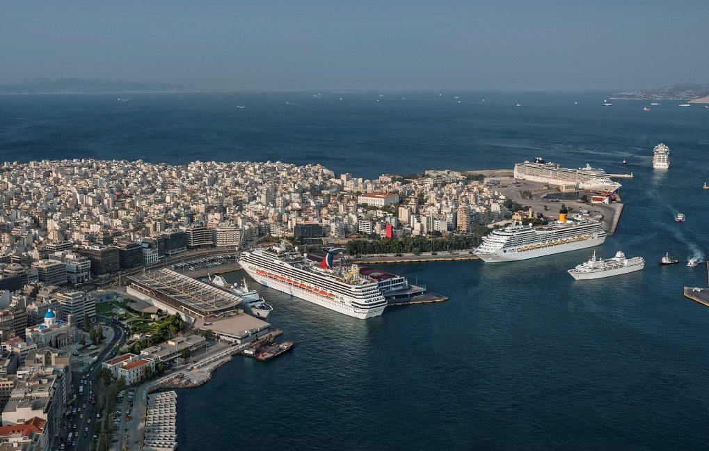 Μπλόκο στο λιμάνι του Πειραιά για τα κυκλώματα λαθρεμπορίου