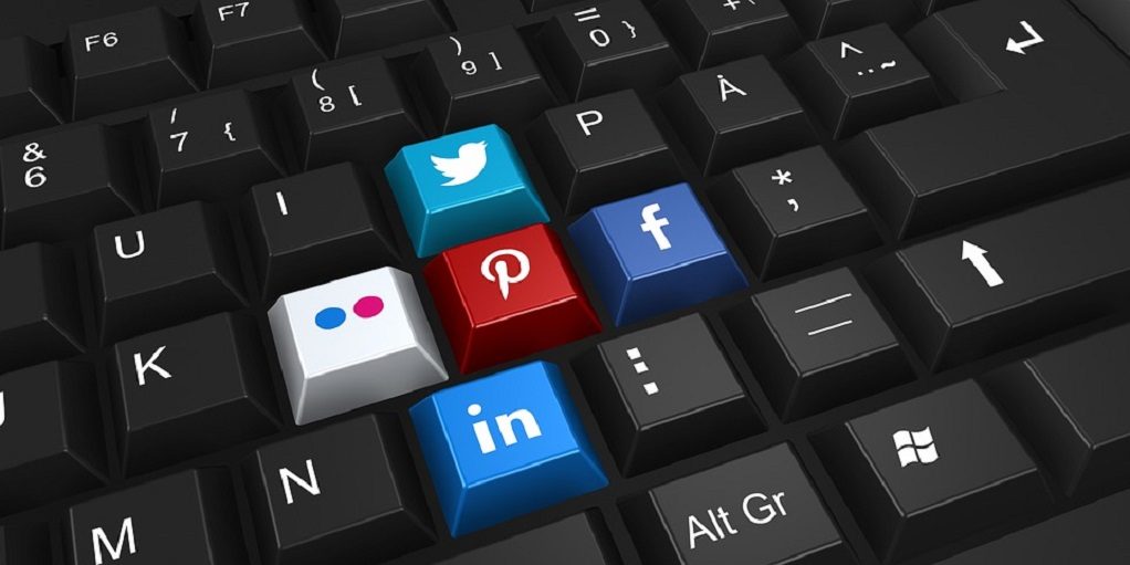 Έρευνα-σοκ: Πώς με 150 likes, τα social media σε ξέρουν καλύτερα και από την οικογένειά σου