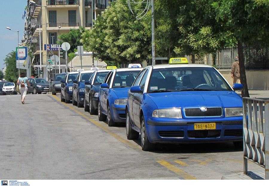 Οι ταξιτζήδες της Θεσσαλονίκης προσέφυγαν στη Δικαιοσύνη-Καταγγέλλουν υποκλοπή έργου από ηλ. πλατφόρμα