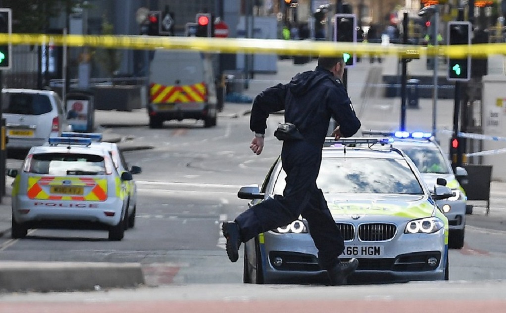 Βρετανία: 3 τραυματίες σε επίθεση με μαχαίρι