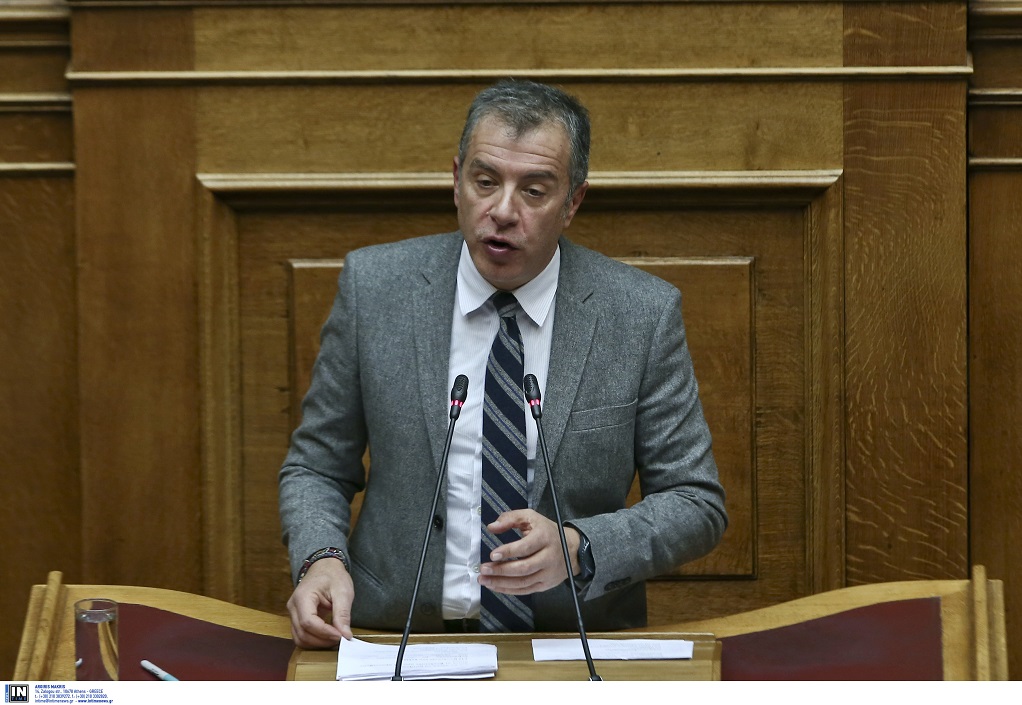Θεοδωράκης: Τιμή στους αγωνιστές κατά της Χούντας