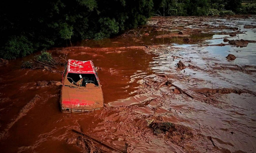 Εκκενώνονται χωριά στη Βραζιλία – κίνδυνος να καταρρεύσει άλλο ένα φράγμα