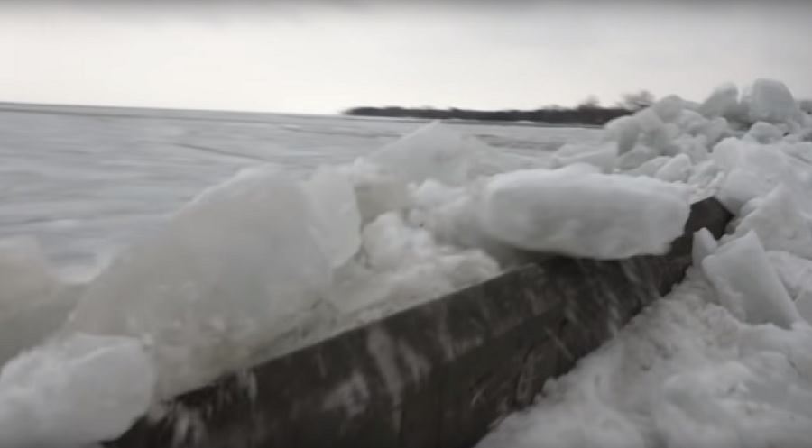 Ένας λαβύρινθος από χιόνι 2789,11 τετραγωνικών μέτρων στον Καναδά (VIDEO-ΦΩΤΟ)