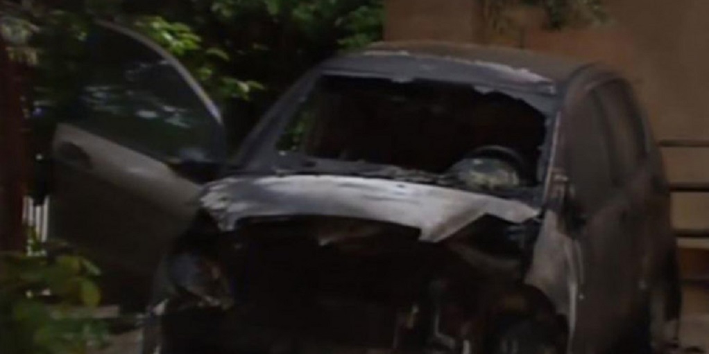 Έκαψαν το αυτοκίνητο της δημοσιογράφου, Μίνας Καραμήτρου (VIDEO)