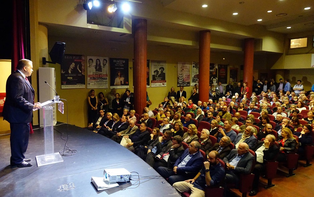 Εκατοντάδες δημότες της Θεσσαλονίκης στην ομιλία του Σάκη Τζακόπουλου