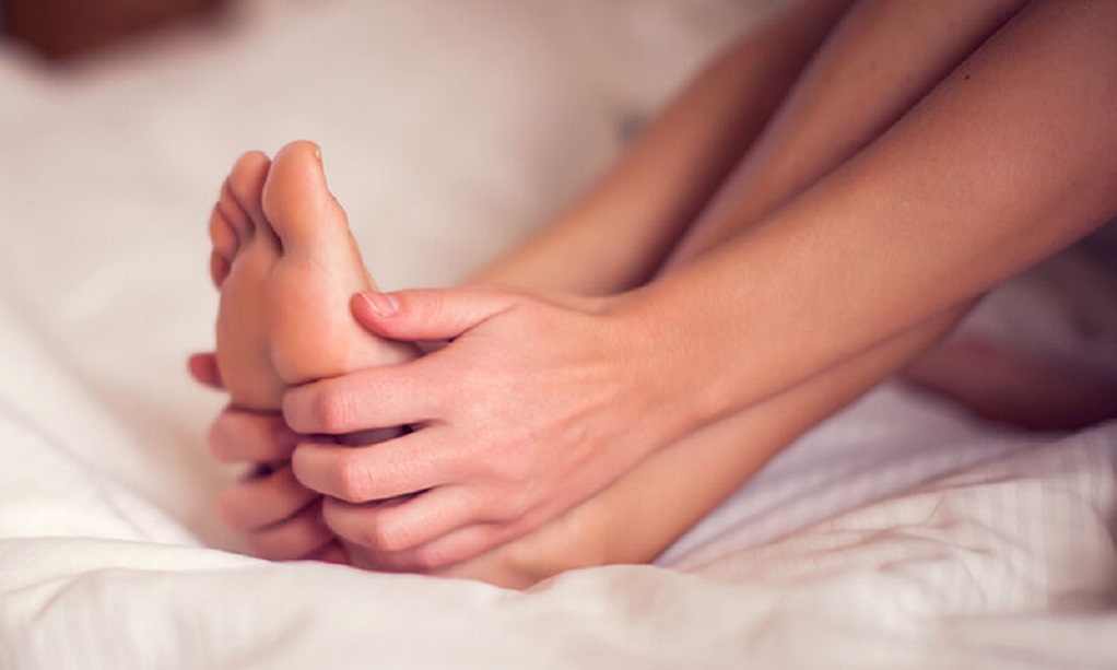 Πόνοι στα πόδια – τρόποι να τους αντιμετωπίσετε (VIDEO)