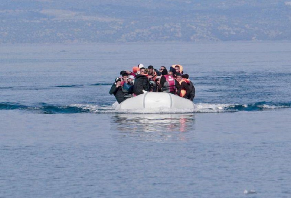 Μεταναστευτικό: Πλωτός φράχτης 2,7 χλμ. στο Αιγαίο