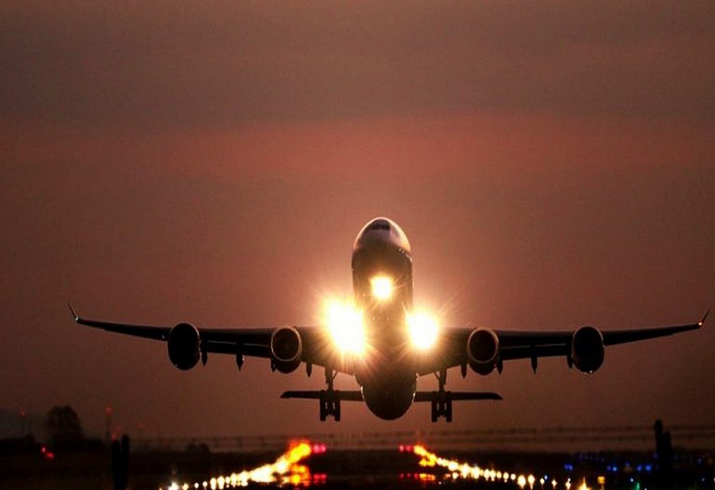 Κακοκαιρία Ιανός: Αεροπλάνο δεν προσγειώθηκε στην Κεφαλονιά