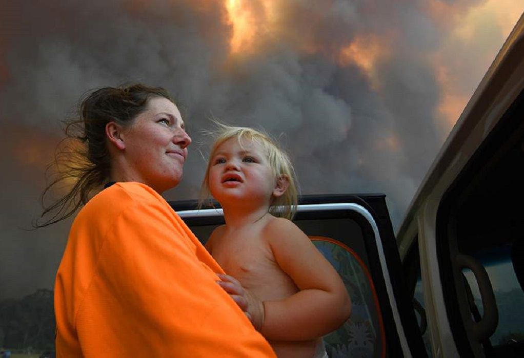 Αυστραλία: Χιλιάδες εγκαταλείπουν τις εστίες τους για να γλιτώσουν από τις φλόγες