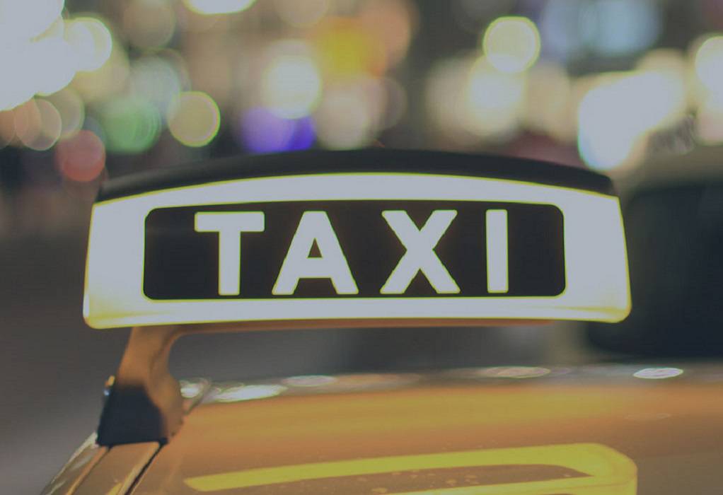 Θεσσαλονίκη: Κούρσα-εφιάλτης για νεαρή μέσα σε ταξί
