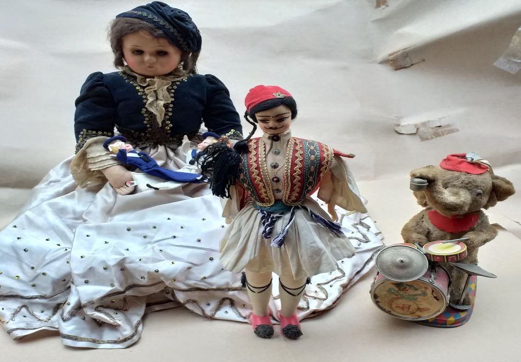 Χριστουγεννιάτικο παζάρι με vintage αντικείμενα στη Θεσσαλονίκη