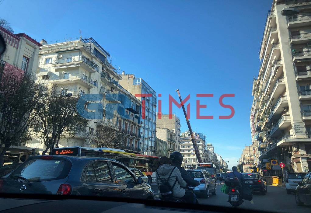 Θεσσαλονίκη: Ήλιος, ανοιχτά μαγαζιά & κίνηση (ΦΩΤΟ)