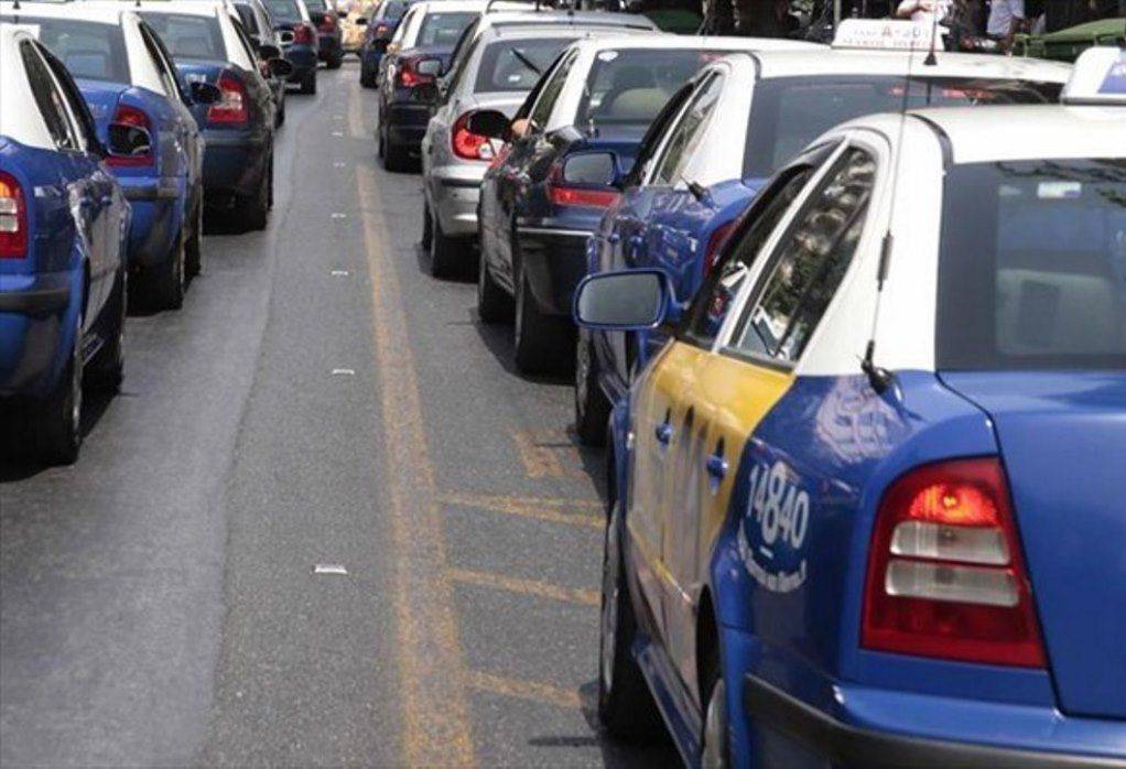 Θεσσαλονίκη: Οδηγοί ταξί μετέφεραν παράτυπους μετανάστες με τα αυτοκίνητά τους 