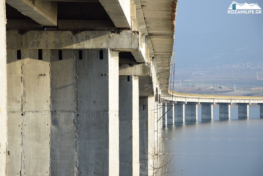 Ανησυχία για τη γέφυρα των Σερβίων (VIDEO)