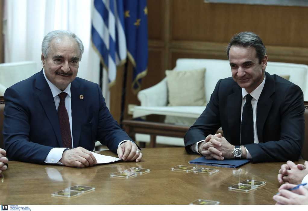 Χαφτάρ προς Αθήνα: Να κάνουμε συμφωνία για την ΑΟΖ όπως με την Ιταλία (ΦΩΤΟ)
