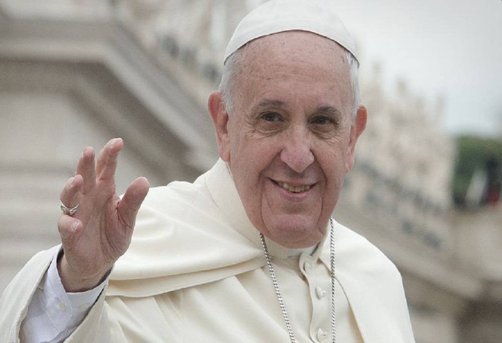 Πάπας Φραγκίσκος: «Ας σιγήσουν τα όπλα»