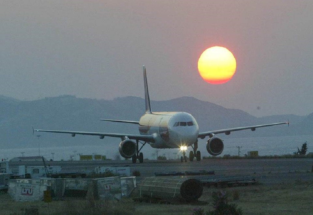 Κρήτη: «Απογειώθηκε» τον Απρίλιο η κίνηση στο αεροδρόμιο Χανίων