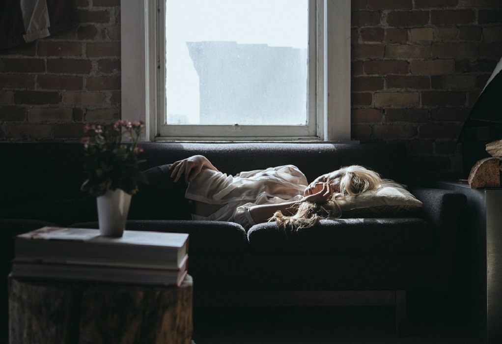 Έρευνα: Οι άνθρωποι κοιμούνται πιο πολύ και βλέπουν περισσότερα όνειρα τον χειμώνα