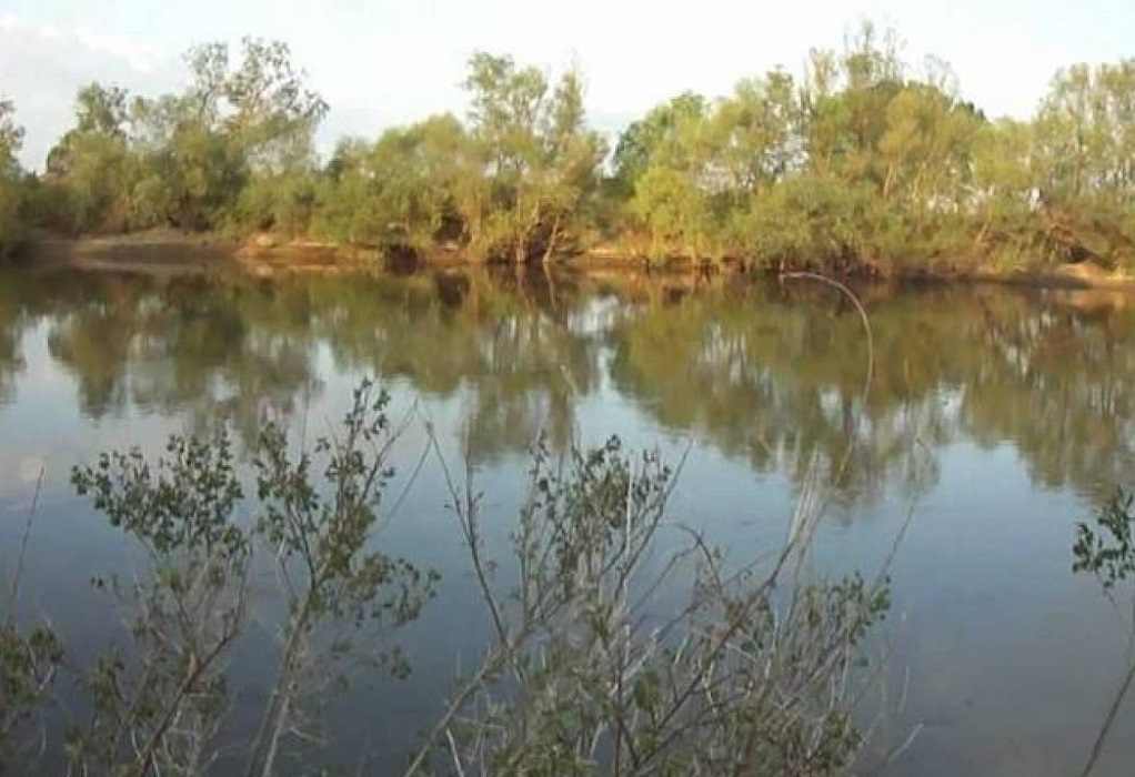 «Φούσκωσε» ο ποταμός Έβρος – Σε επιφυλακή οι αρχές