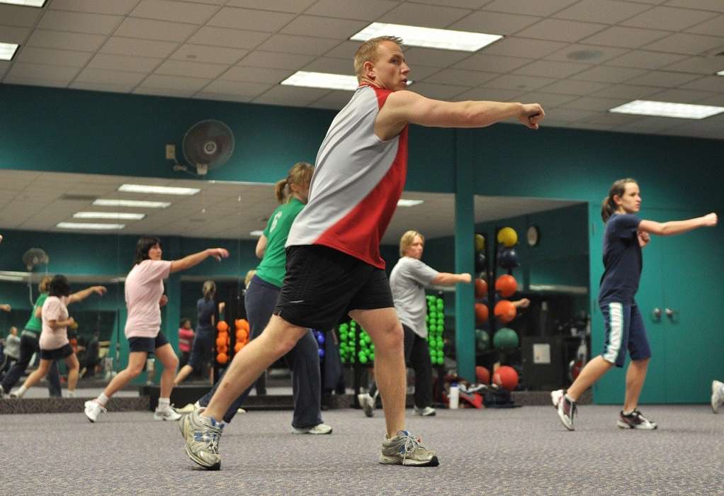 Περισσότερα οφέλη στην υγεία προσφέρει η άσκηση στις γυναίκες σε σχέση με τους άνδρες
