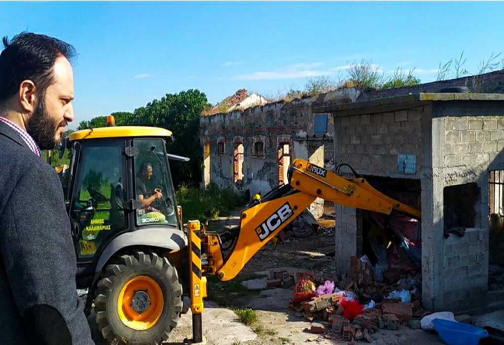 Θεσ/νίκη: Εργασίες καθαρισμού στο πρώην στρατόπεδο Κόδρα