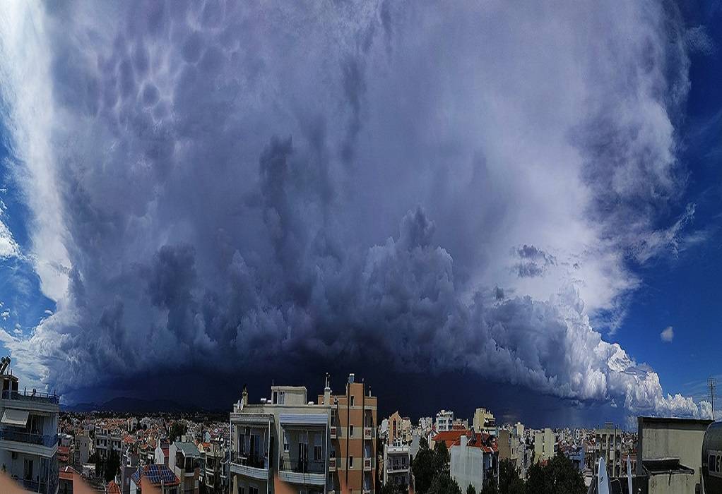 Καιρός: Μαύρισε ο ουρανός στην ΒΑ Ελλάδα
