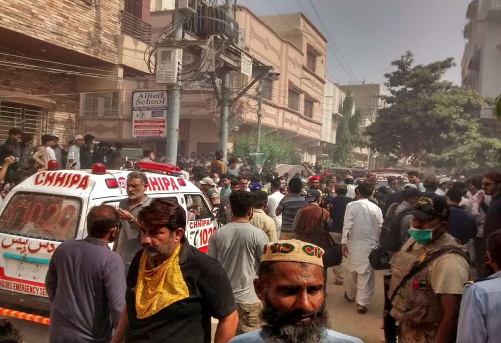 Πακιστάν: Οκτώ νεκροί και έξι τραυματίες από τη μετωπική σύγκρουση δύο οχημάτων