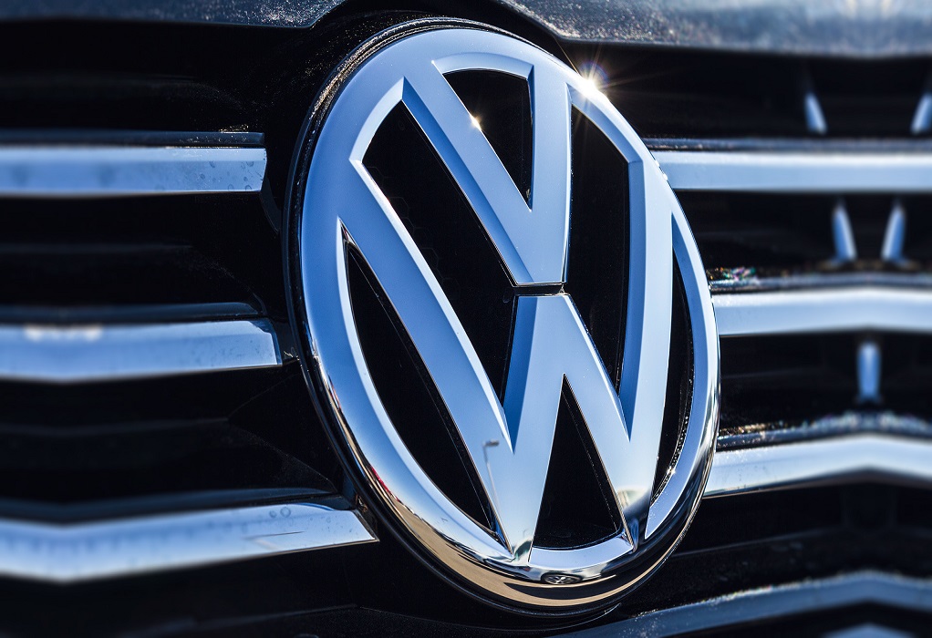 Volkswagen: Συγγνώμη για ρατσιστική διαφήμιση