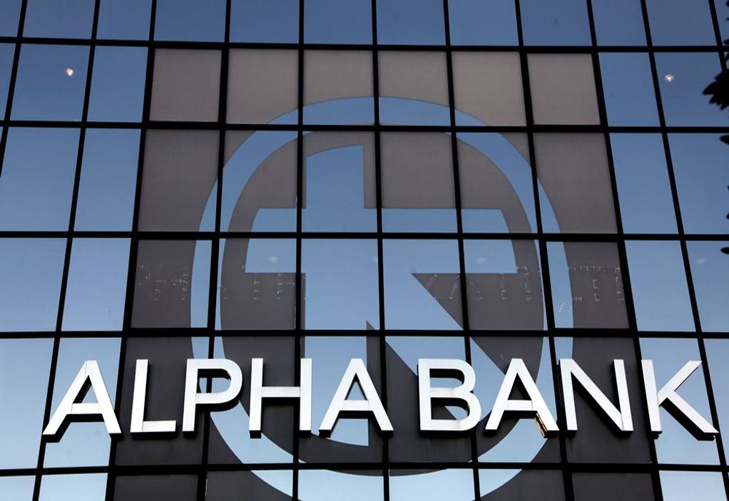 Alpha Bank: Συμφωνία με Kempner για μείωση κόκκινων δανείων