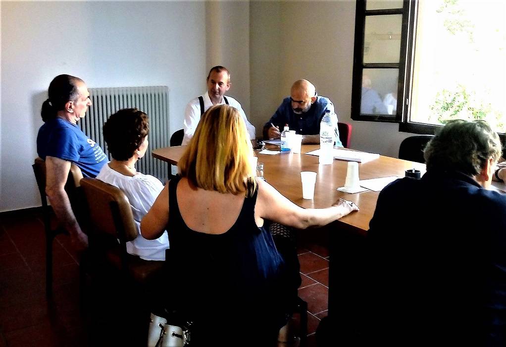 Επιμελητήριο Πιερίας: Συνάντηση του προέδρου Η. Χατζηχριστοδούλου με επαγγελματίες του Ελατοχωρίου