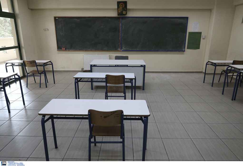 Κλειστά τα σχολεία τη Δευτέρα στη Μυτιλήνη