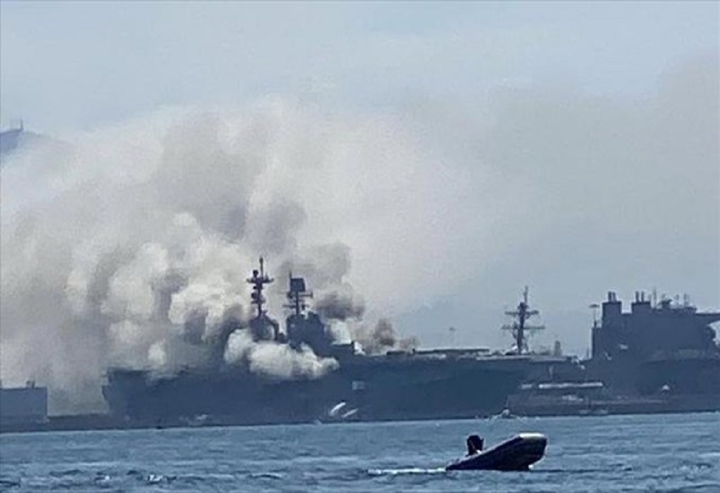 ΗΠΑ: Στις φλόγες πολεμικό πλοίο σε βάση στο Σαν Ντιέγκο