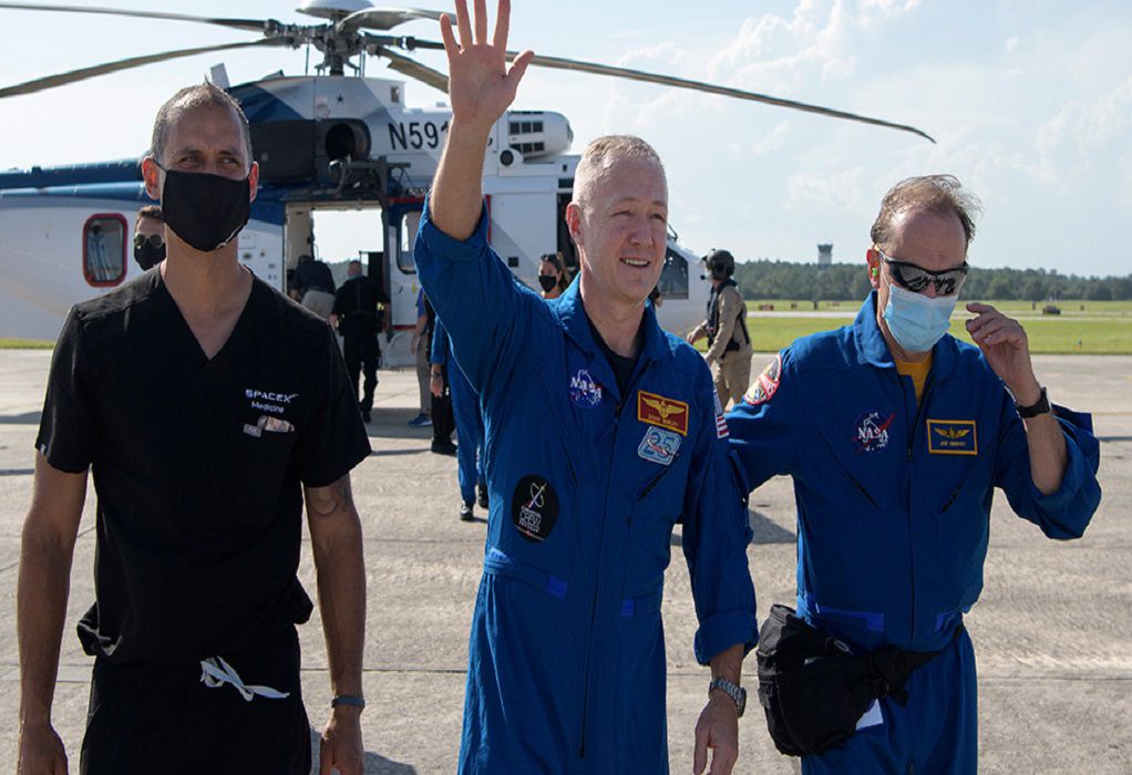 NASA: Το  SpaceX επέστρεψε στη Γη – Εντυπωσιακές εικόνες