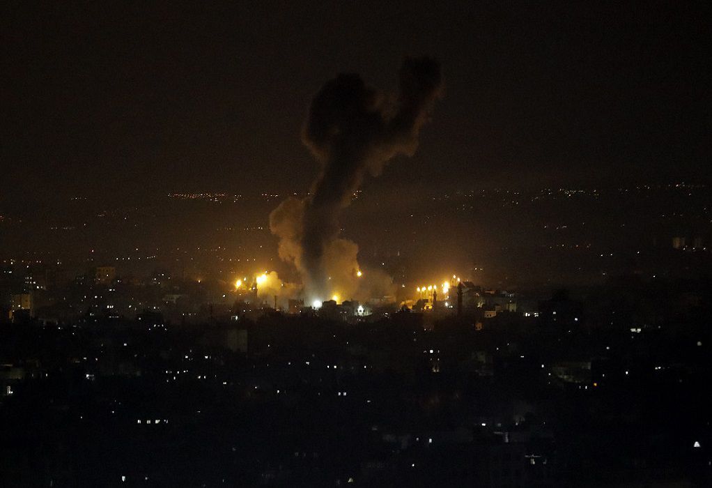 Ισραήλ: Nύχτα καταιγιστικών βομβαρδισμών στη Λωρίδα της Γάζας