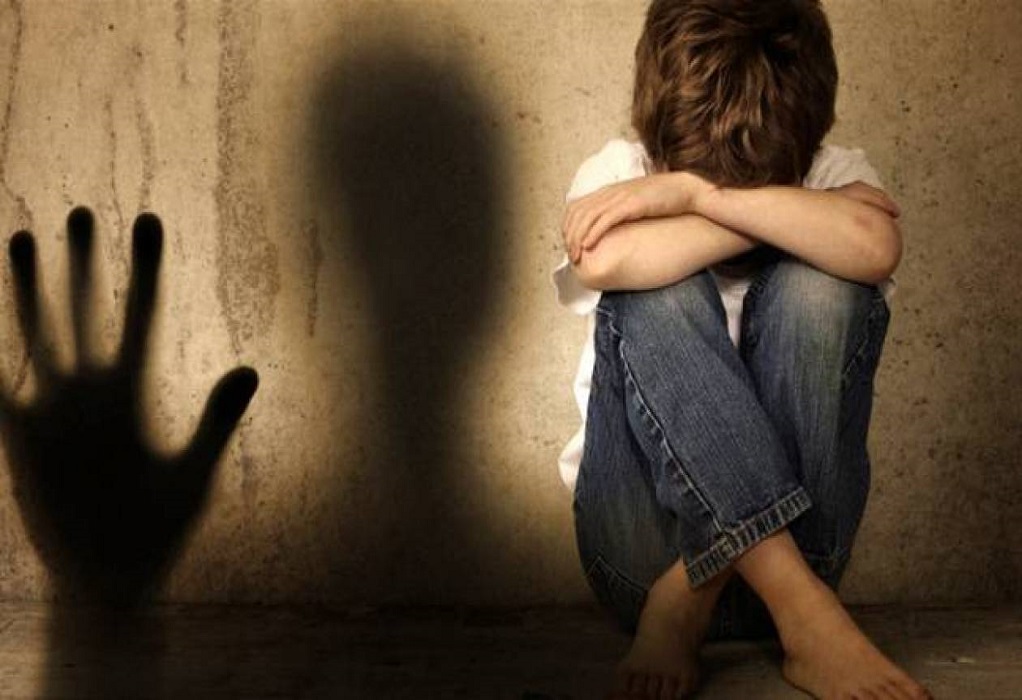 Θεσσαλονίκη: 15χρονος φέρεται πως βίασε 12χρονο – Ένας ακόμη ανήλικος τους κοίταζε 