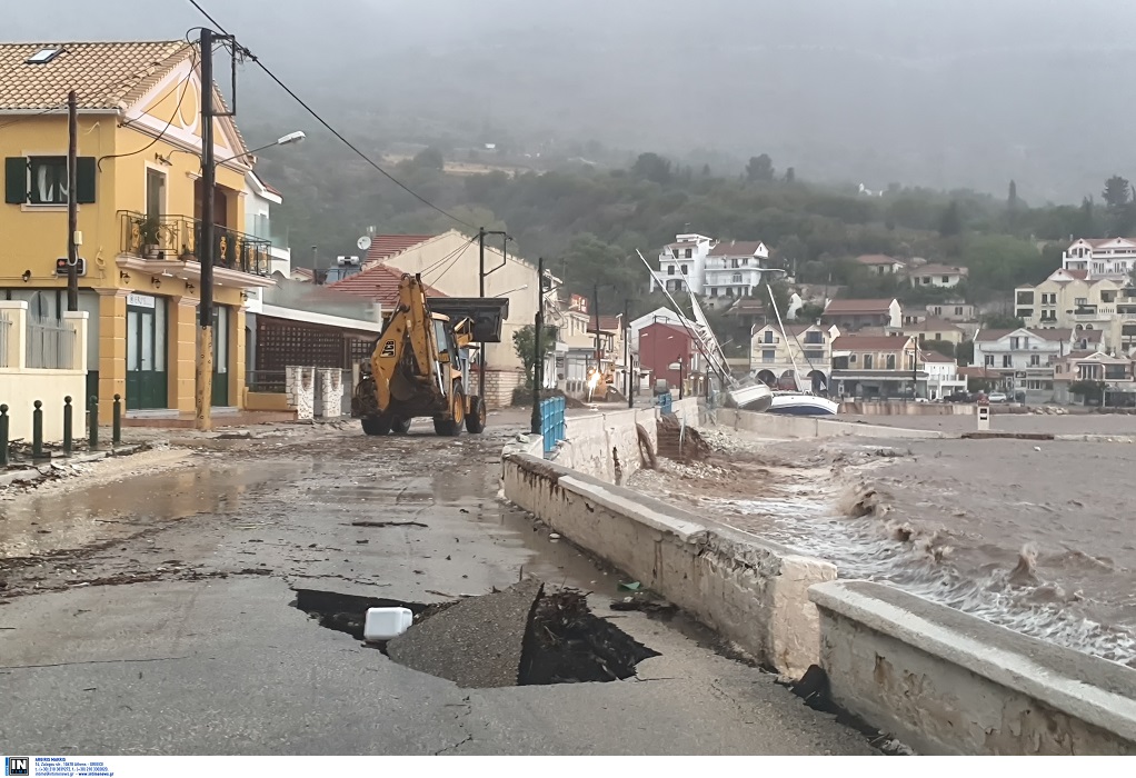 Καταστροφές από τον «Ιανό» σε Ιόνιο και δυτική Πελοπόννησο (ΦΩΤΟ + VIDEO)