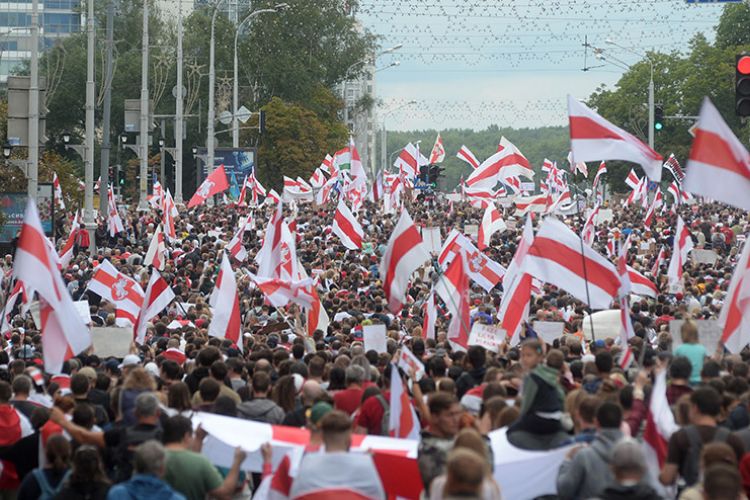 Λευκορωσία: Δεκάδες εξόριστοι διαδήλωσαν στα σύνορα κατά του Λουκασένκο