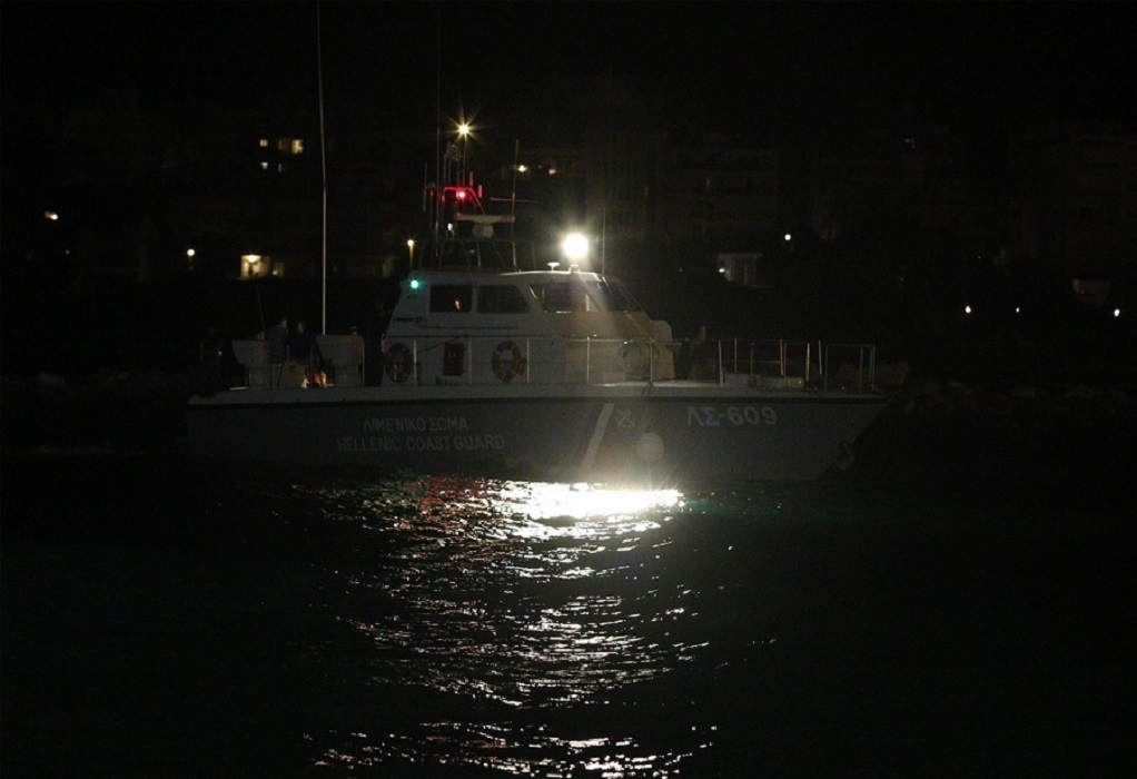 Θεσ/νίκη: Κλεμμένο όχημα ανασύρθηκε από τη θαλάσσια περιοχή Καλοχωρίου
