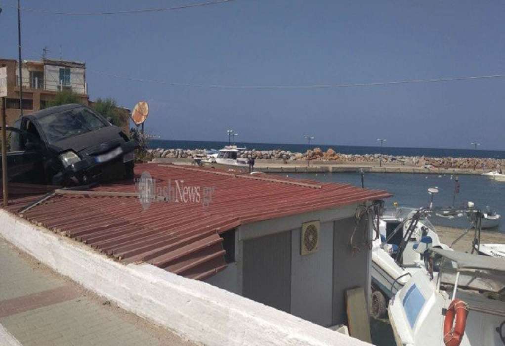 Χανιά: Αμάξι προσγειώθηκε πάνω σε σκεπή (ΦΩΤΟ)