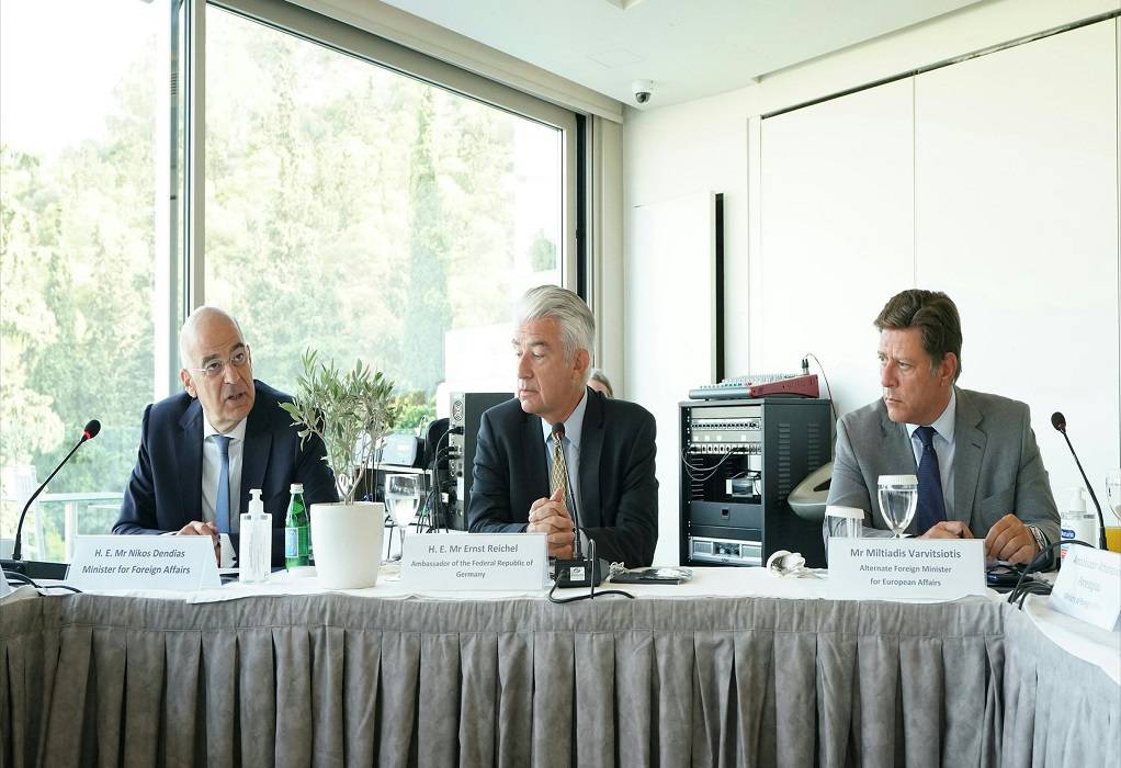 Συνάντηση πρέσβεων ΕΕ με Ν. Δένδια και Μ. Βαρβιτσιώτη