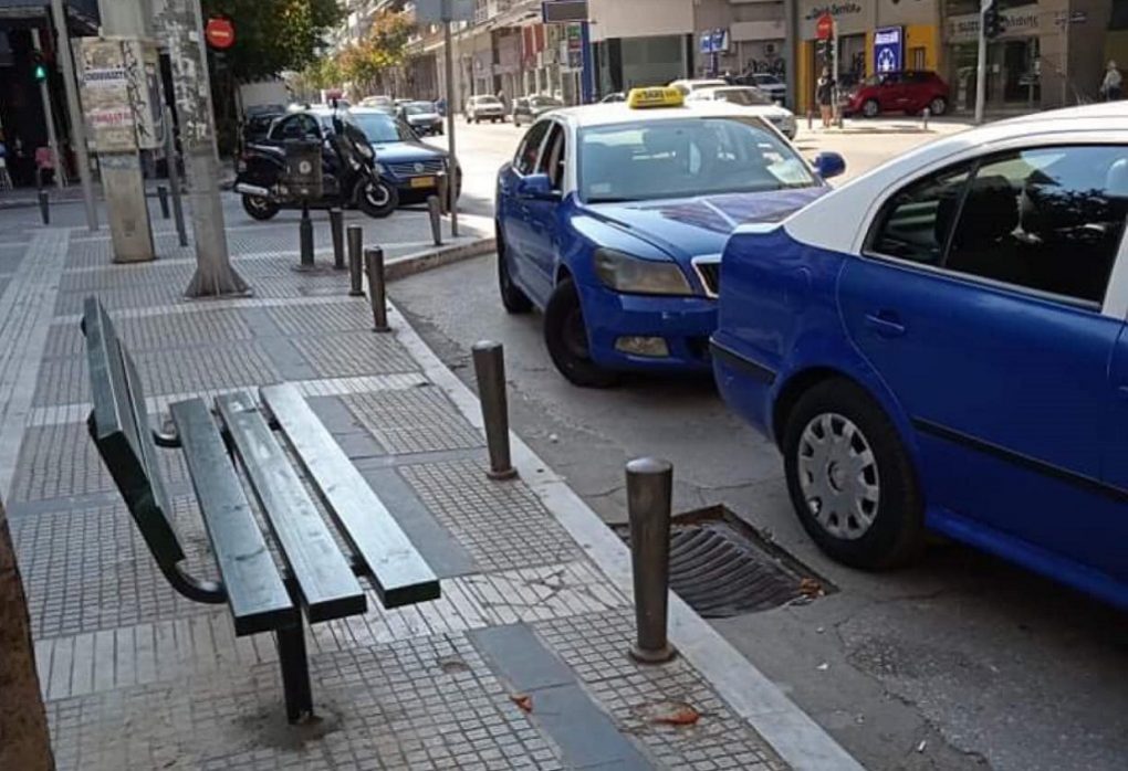 Θεσσαλονίκη: Βάζουν παγκάκια στις πιάτσες οι οδηγοί ταξί