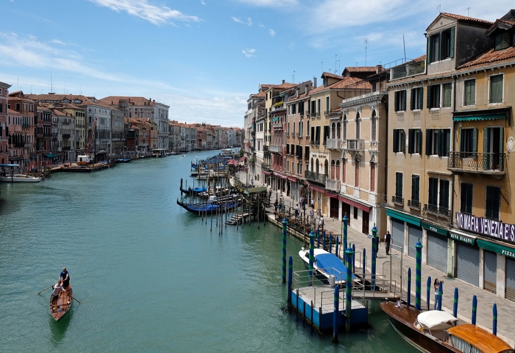 Η Βενετία αναβάλλει τα τέλη εισόδου τουριστών έως το 2023