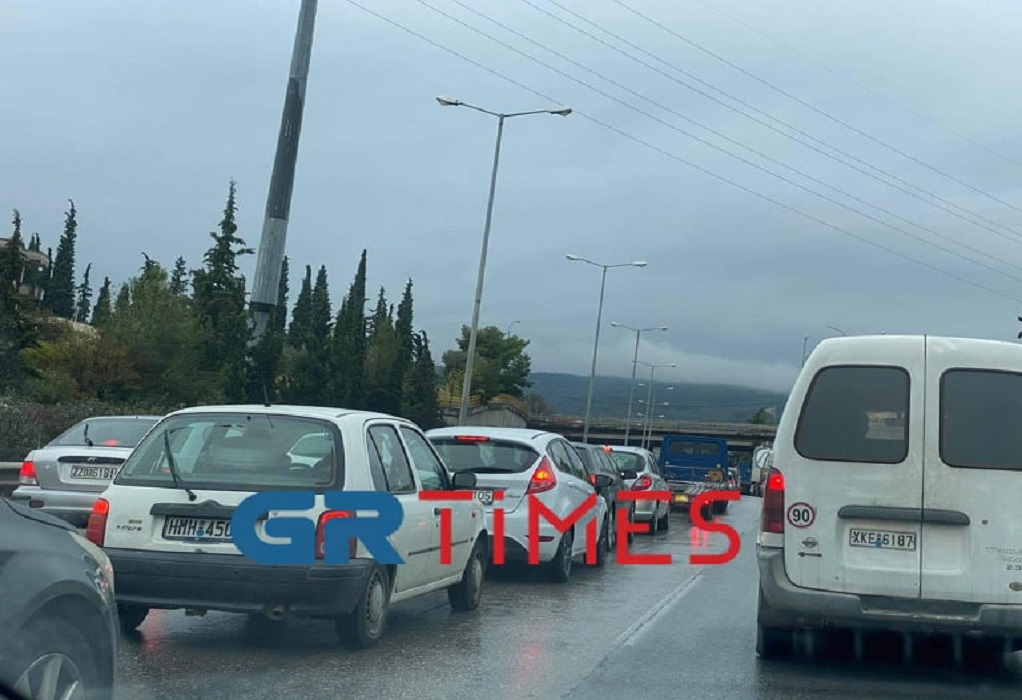 Θεσσαλονίκη: Τροχαίο ατύχημα στην Περιφερειακή (ΦΩΤΟ)