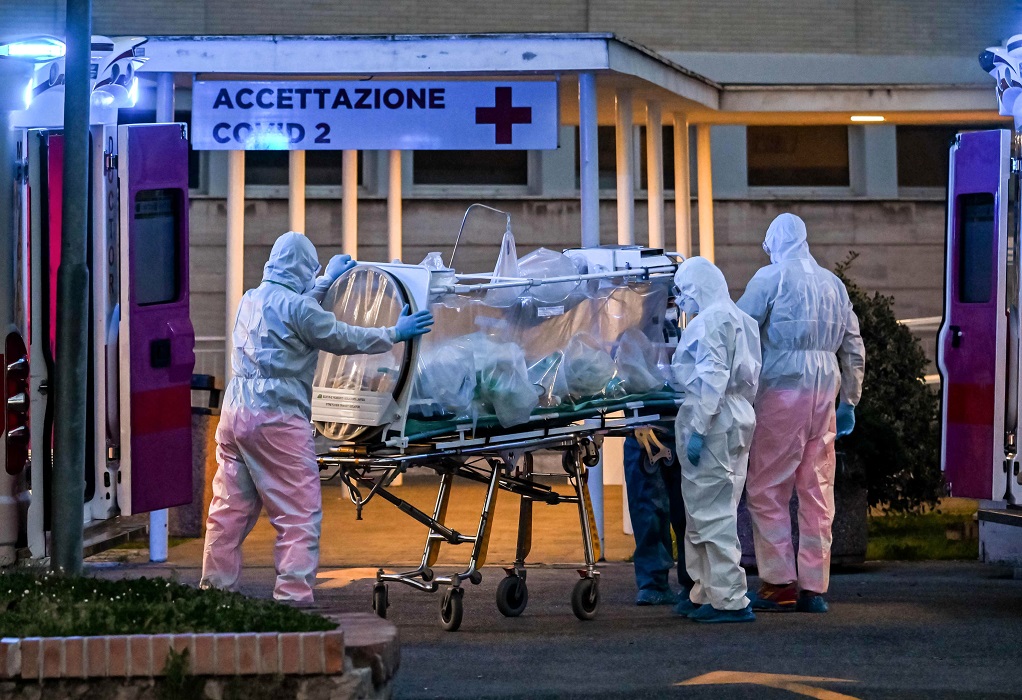 Ιταλία-Covid-19: Αύξηση περιστατικών με βαριά συμπτώματα στα νοσοκομεία