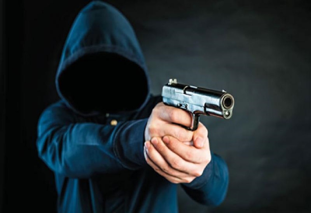 Βόλος: Ένοπλη ληστεία σε σούπερ μάρκετ – Αναζητείται ο δράστης