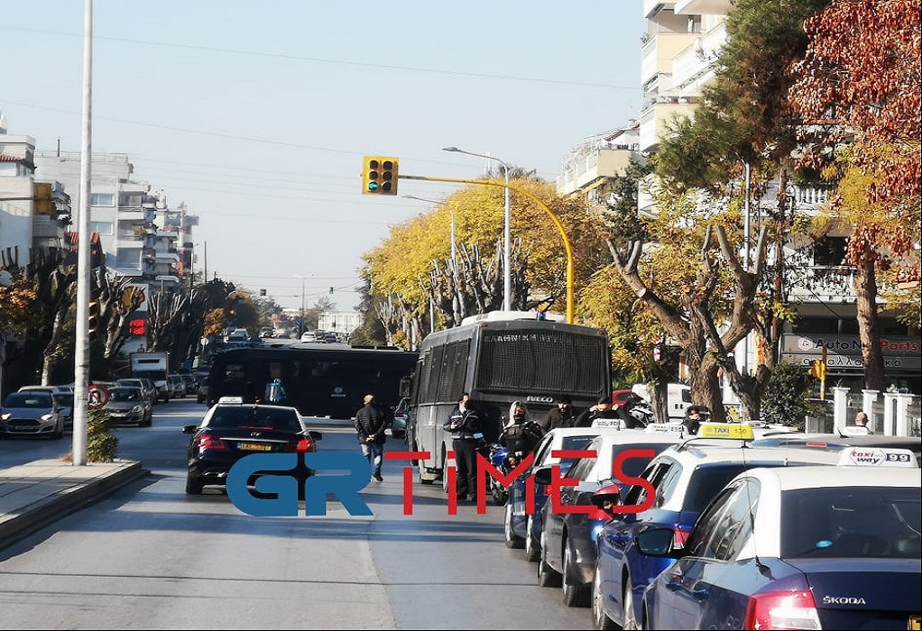 Θεσσαλονίκη: Μεγάλη κινητοποίηση οδηγών ταξί (ΦΩΤΟ-VIDEO)