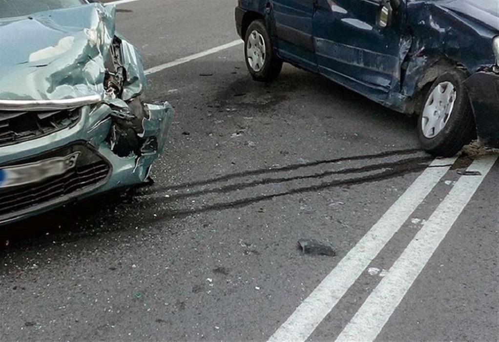 Θεσσαλονίκη: Τροχαίο ατύχημα με εγκλωβισμό επιβάτη στο ύψος του ΤΙΤΑΝ