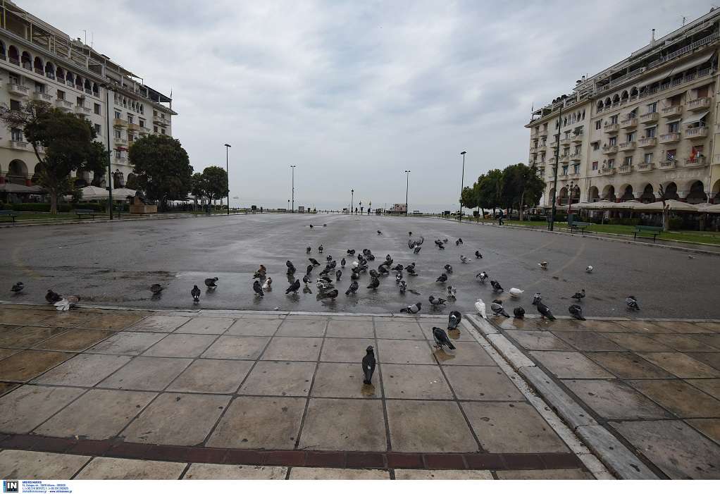 Θεσσαλονίκη: Πληροφορίες για σκληρότερο “lockdown” με κλειστά Δημοτικά