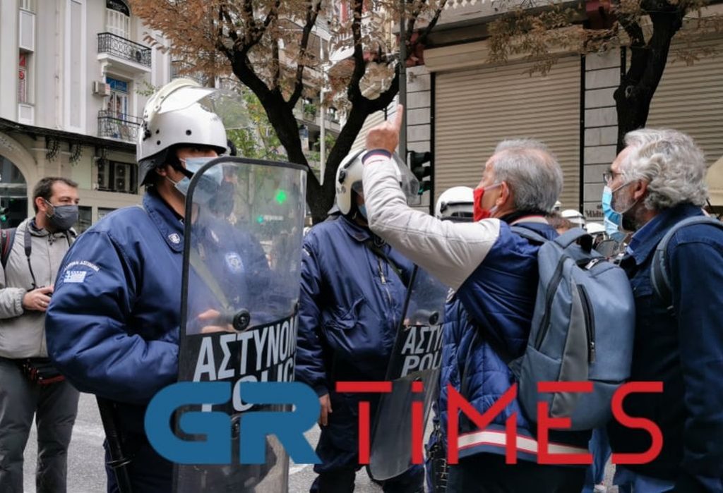 Θεσσαλονίκη: Δεκάδες προσαγωγές σε κινητοποίηση για το Πολυτεχνείο (VIDEO/ΦΩΤΟ)