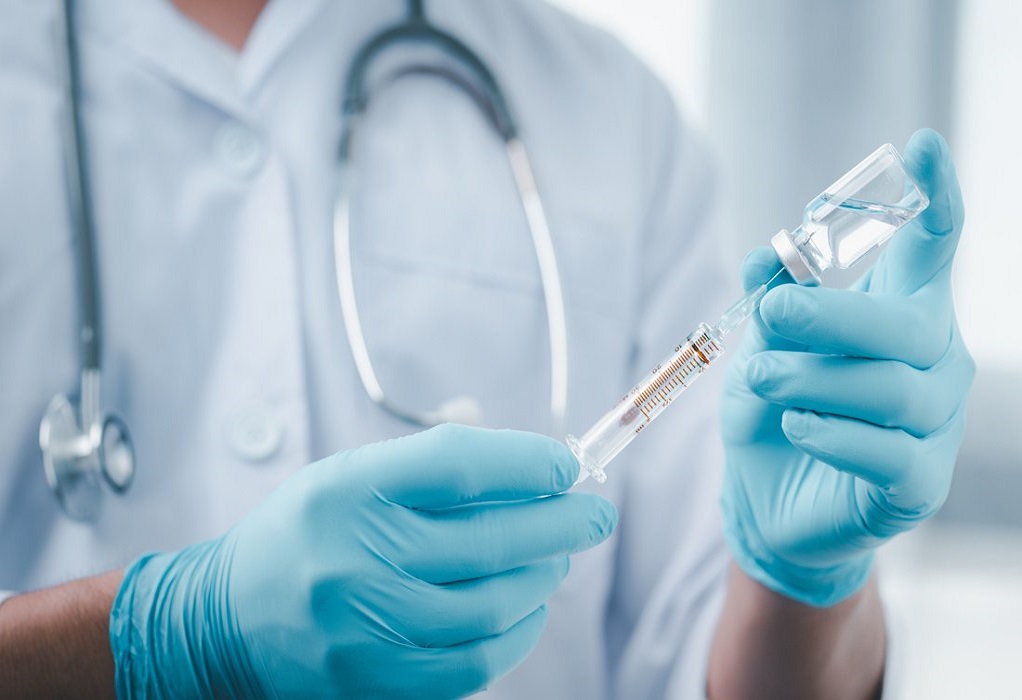 Κορωνοϊός: Παραδόθηκαν τα πρώτα εμβόλια σε Μαμάτσειο και Μποδοσάκειο Νοσοκομείο